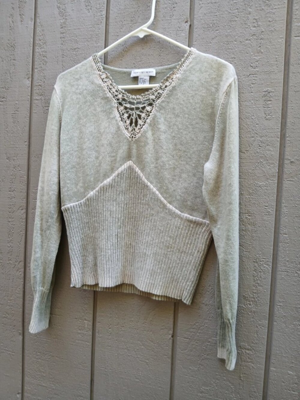 Vtg Y2K Newport News Crochet Sweater Sage Green M/L Lace V Neck Stretchy Sexy